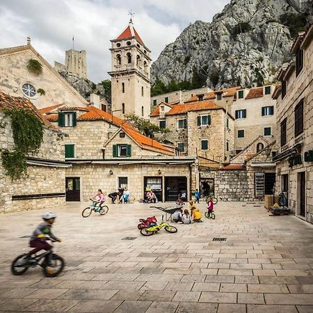 Apartments Joko Omis Bagian luar foto