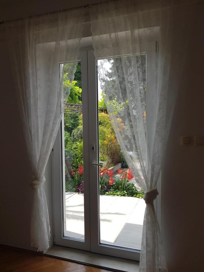 Apartments Joko Omis Bagian luar foto